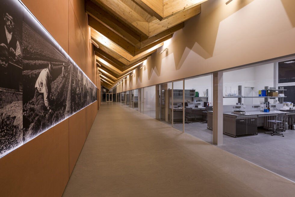 VCR RESEARCH CENTER