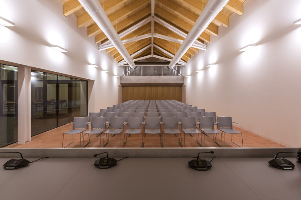 VCR RESEARCH CENTER